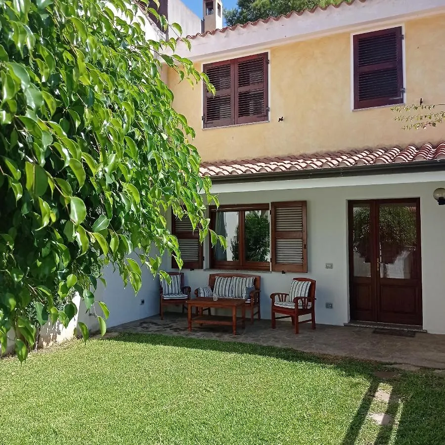 Margherita Holiday House Porto Pino